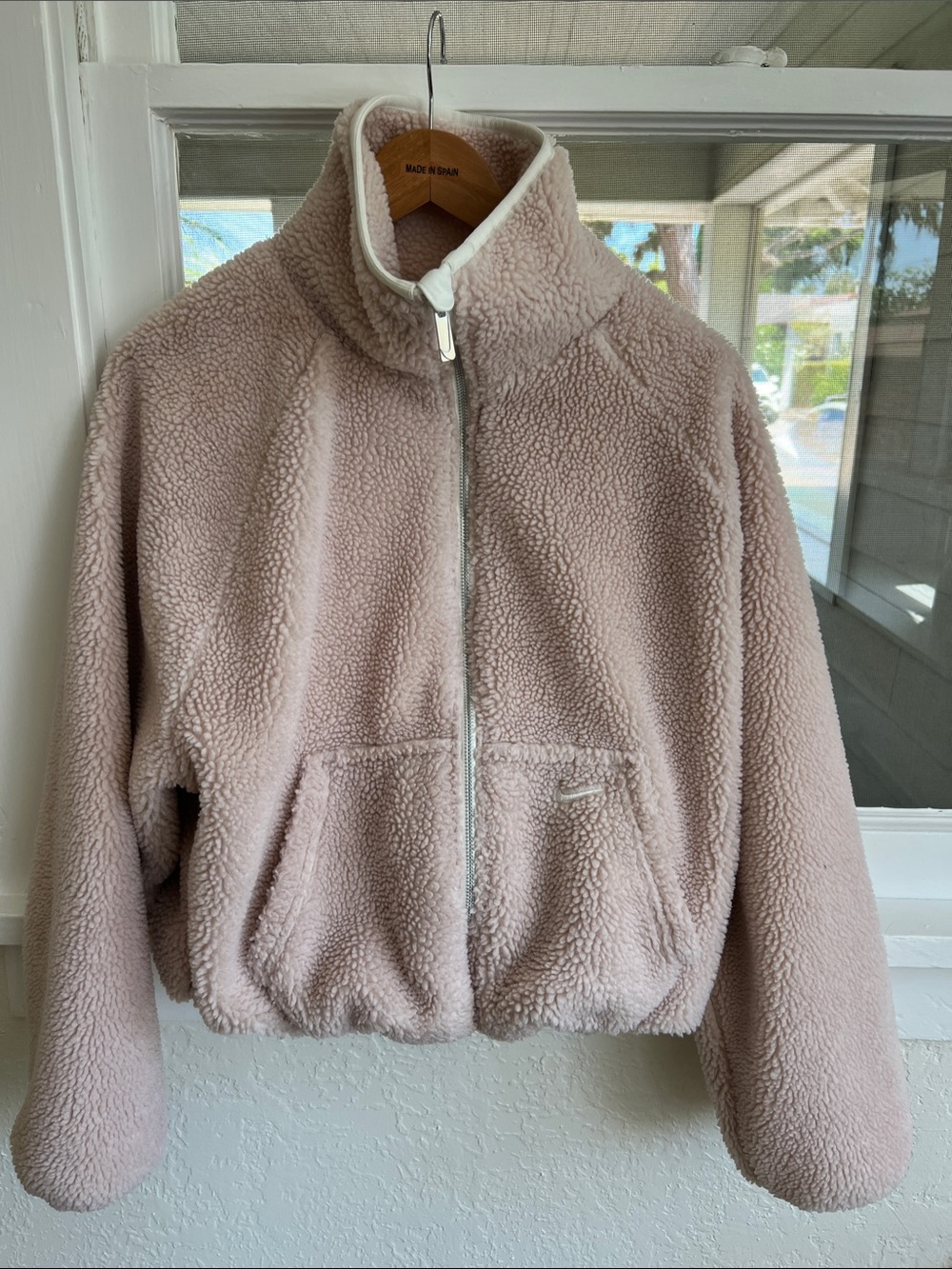 Nike Teddy Jacket in Light Mauve/Pale Pink - Picture 1 of 3